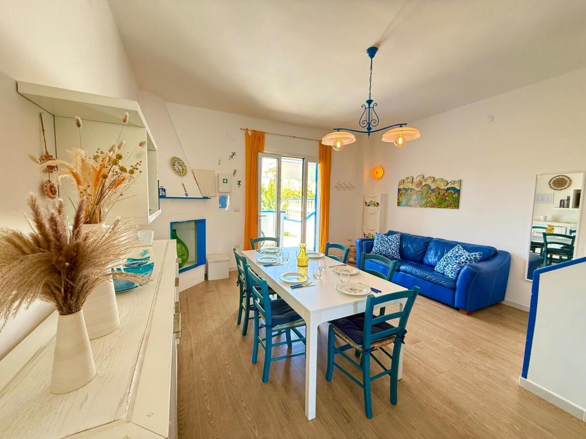 Villa Ranieri-Casa Con Vista A Campo Di Mare Torre San Gennaro エクステリア 写真